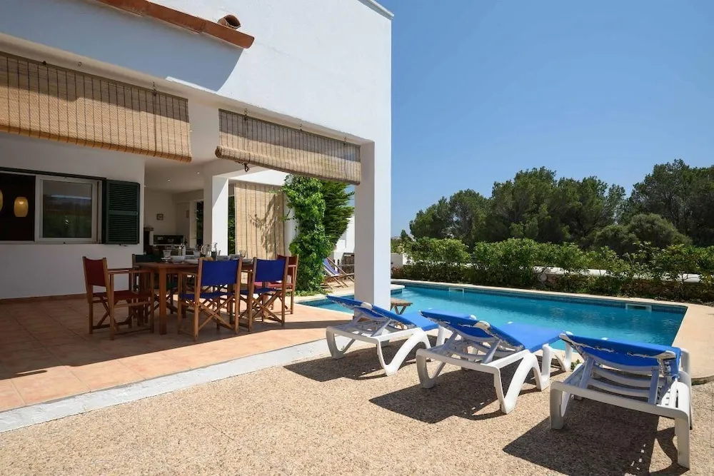 Villa Sa Calma With 4 Bedrooms and 3 Bathrooms