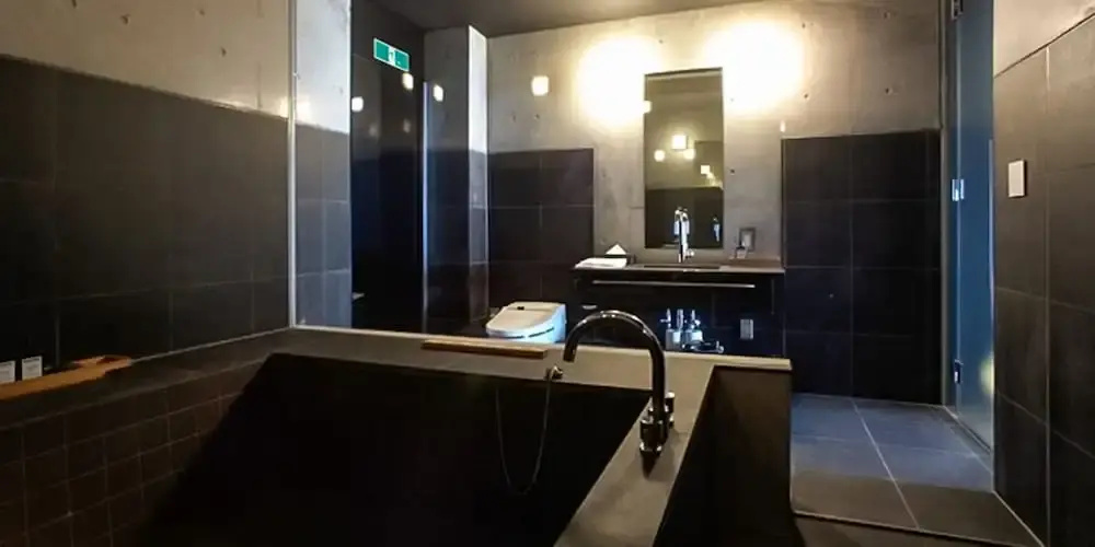 5 Bedrooms Luxury Suite