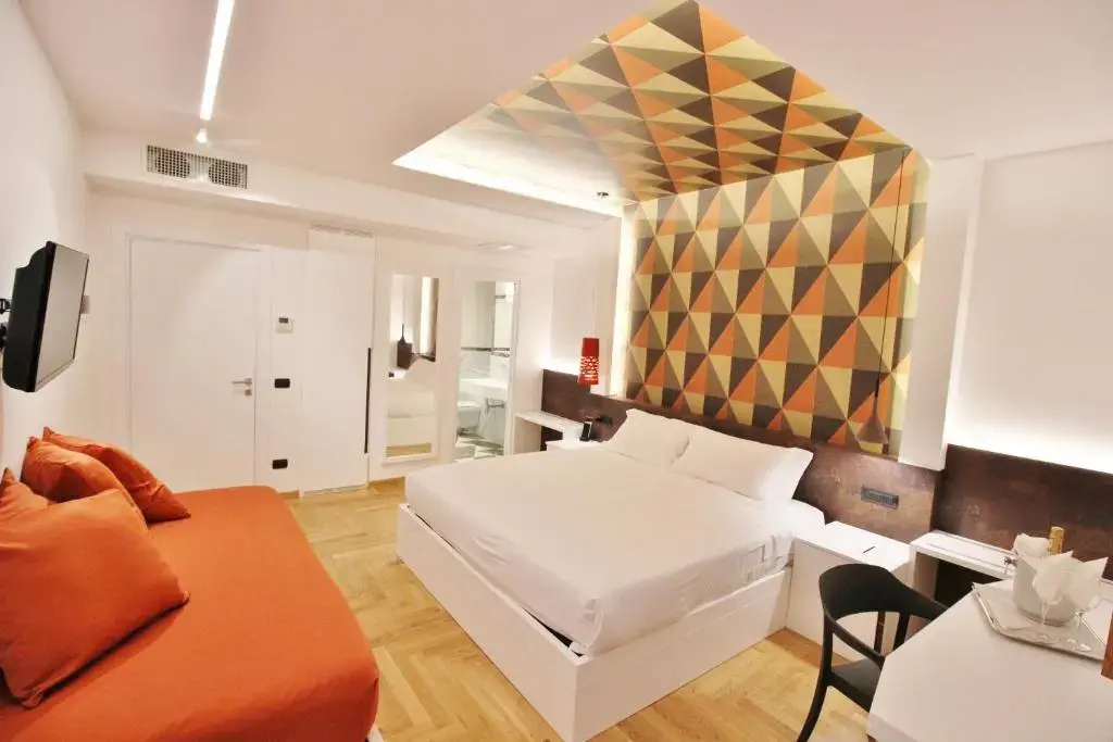 Standard Triple room