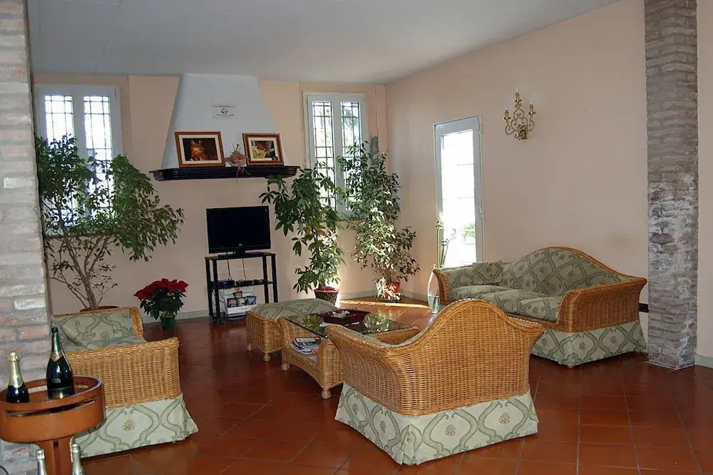 Hotel photo 13