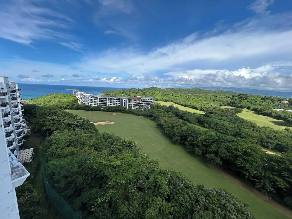 Serene 1-bedroom Apartment in Boracay With Pool Access