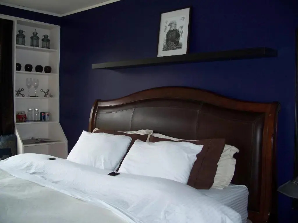Deluxe Double Suite with balcony and with view full double bed