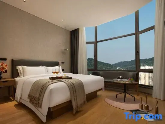 Deluxe Double room (full double bed)