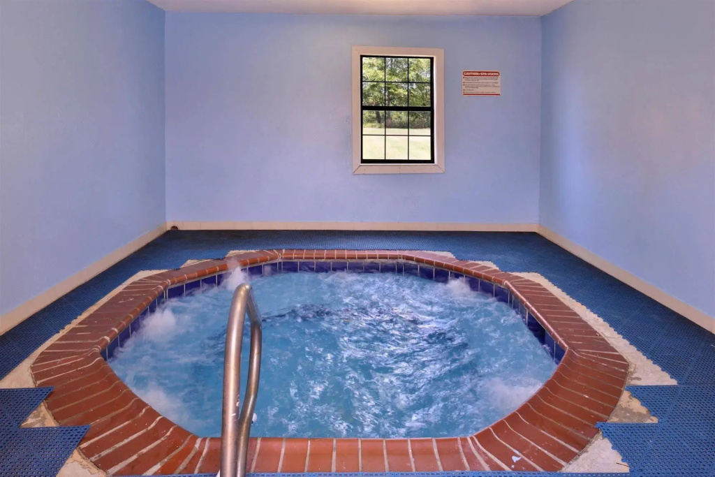 Americas Best Value Inn Batesville - фото 28