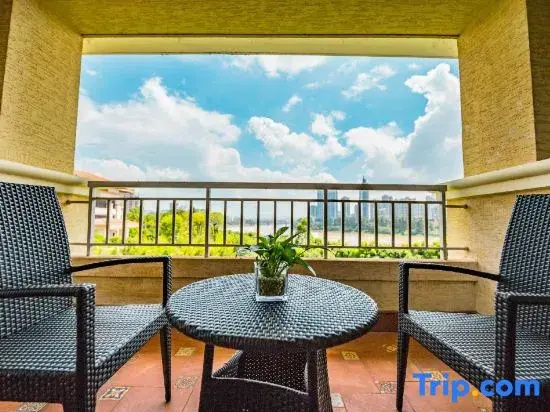 Balcony & Terrace