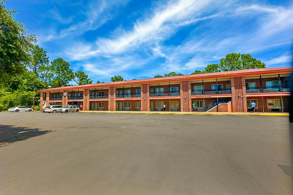 Sunrise Inn By OYO Albany