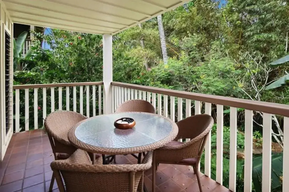 Balcony & Terrace