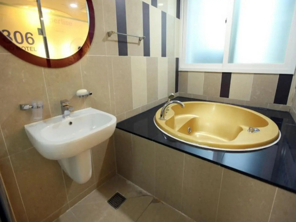 Standard Double room (twin beds)