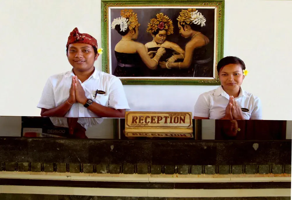 Lobby & Reception