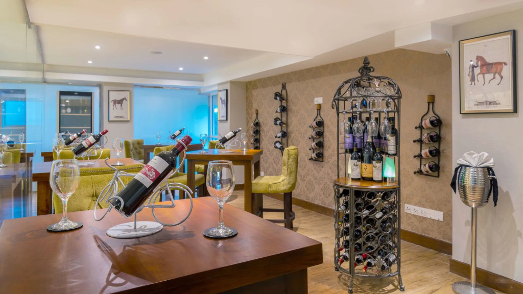 The Golden Ridge Hotel - фото 24