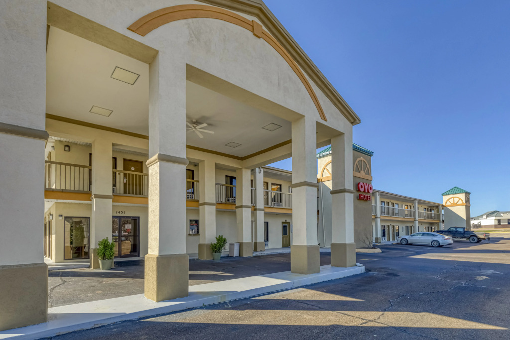 OYO Hotel Grenada West - фото 9