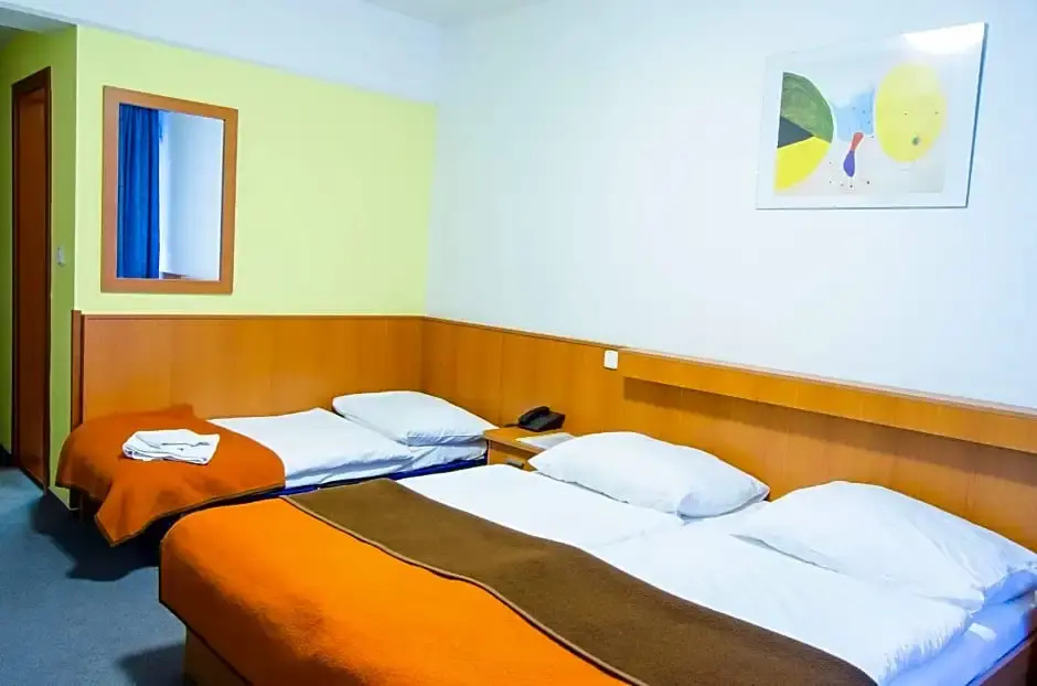 Hotel Inos - Chambres