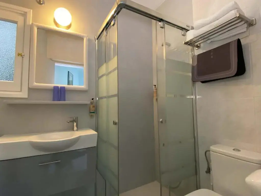 Economy room