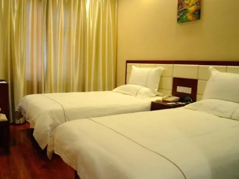 GreenTree Inn Shanxi Luliang Fengshan Road Central Park Express Hotel - Chambres