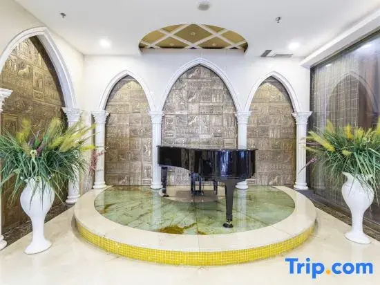 Lobby & Reception