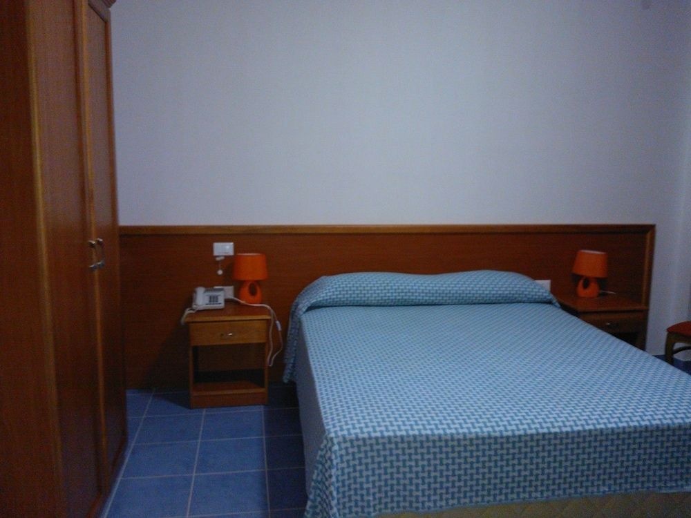 Hotel Total — 2