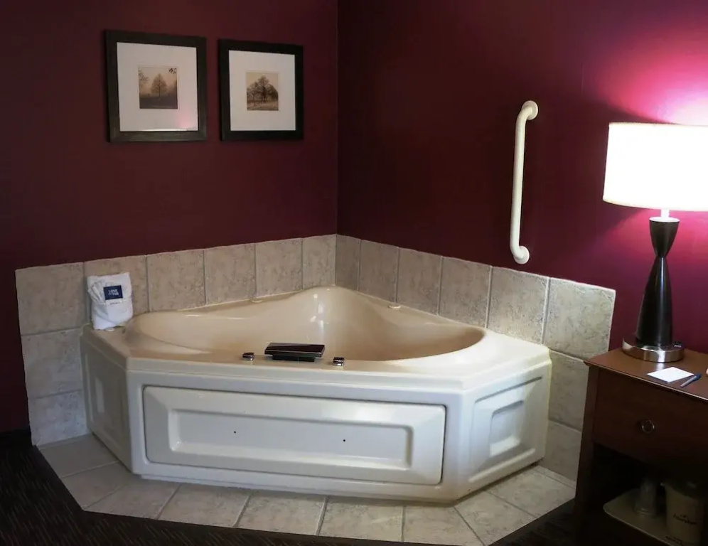 AmericInn by Wyndham Baldwin - Chambres