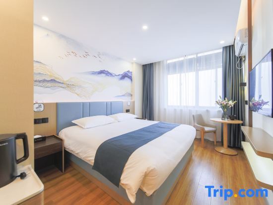 Tandjung Sari Hotel