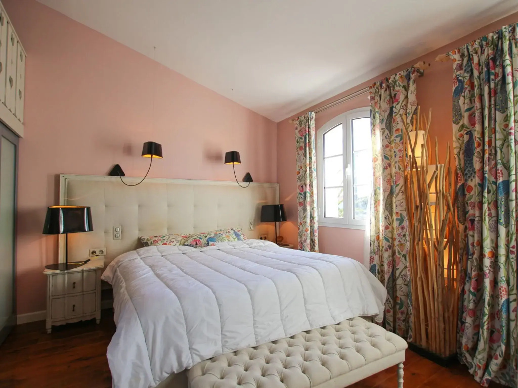 Lovely holiday home in Port Grimaud with terrace