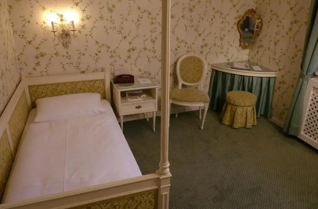 Hotel Hohenstauffen - Chambres