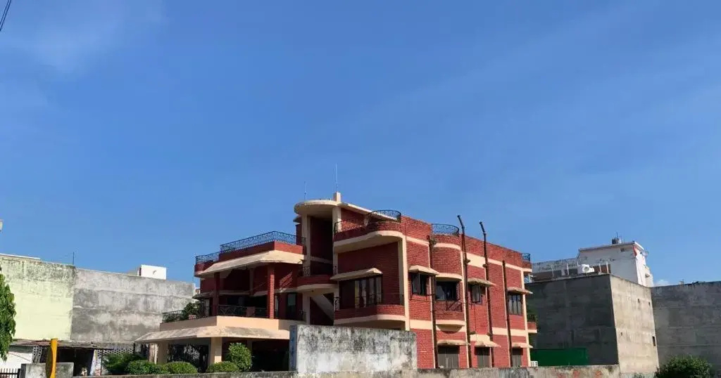 Krimson Bricks Homestay