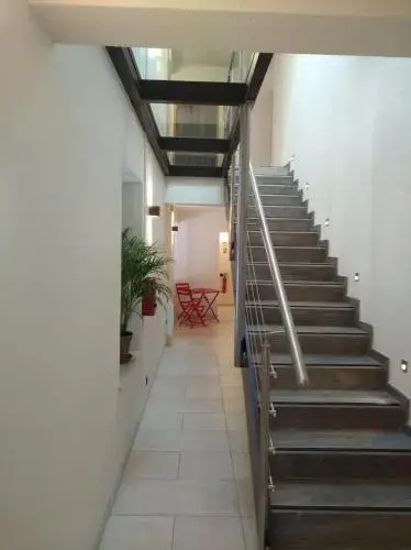 Lobby & Reception