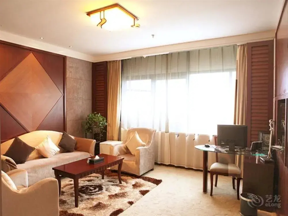 Xuzhou Zhonghui International Conference Center Hotel - фото 3