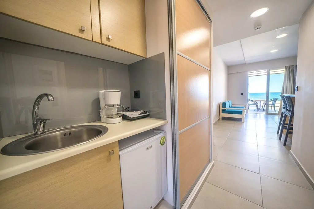 1 Bedroom Superior Apartment seafront