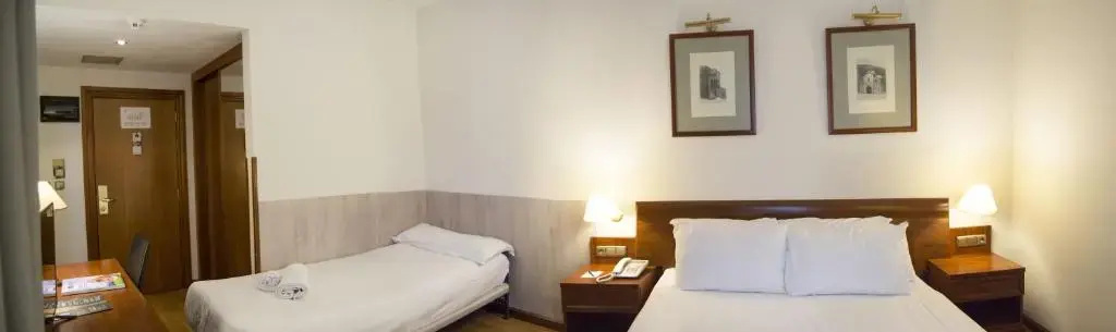 Zentral Gijón Rey Pelayo - Chambres