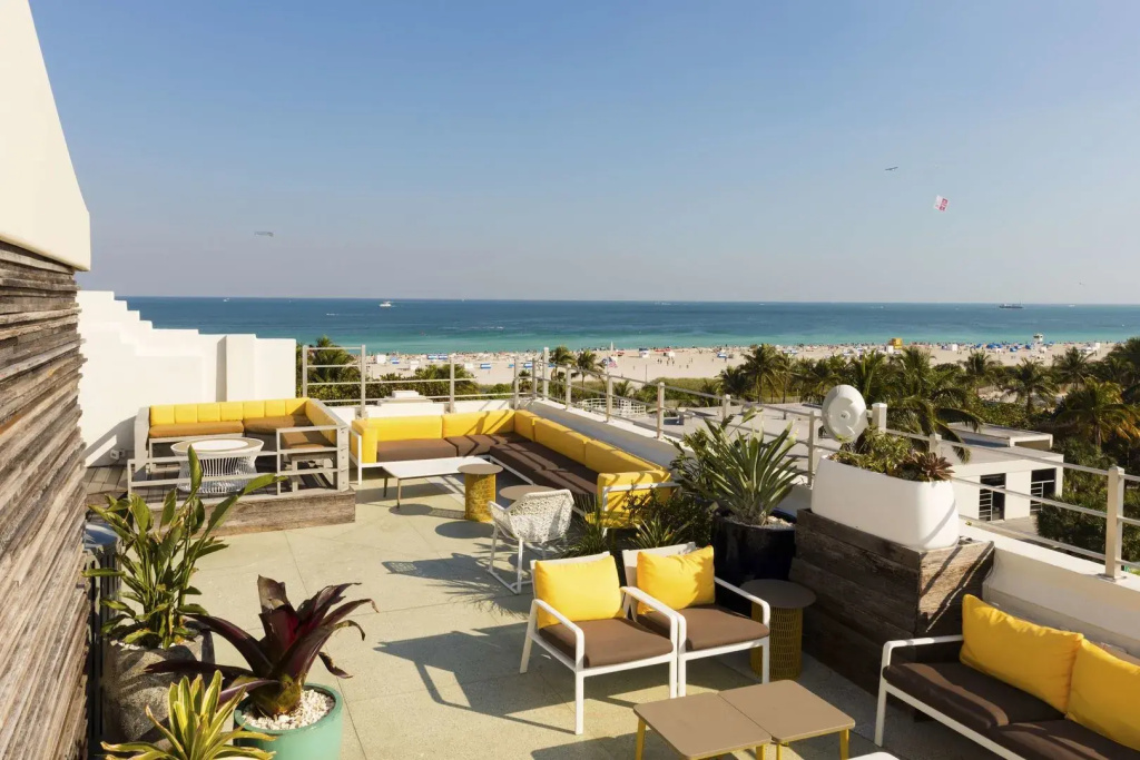 Beach & Waterfront