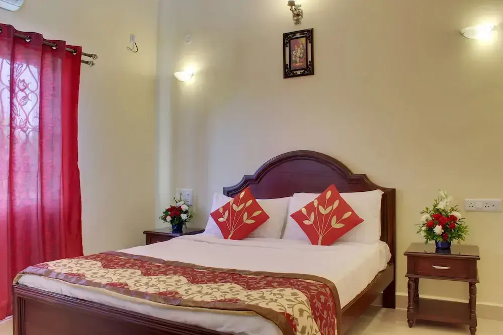 Deluxe Double room with balcony and with view (full double bed)