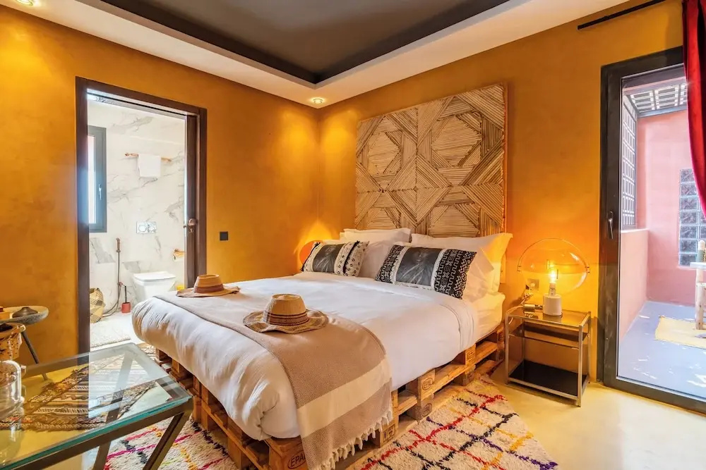 Comfort room