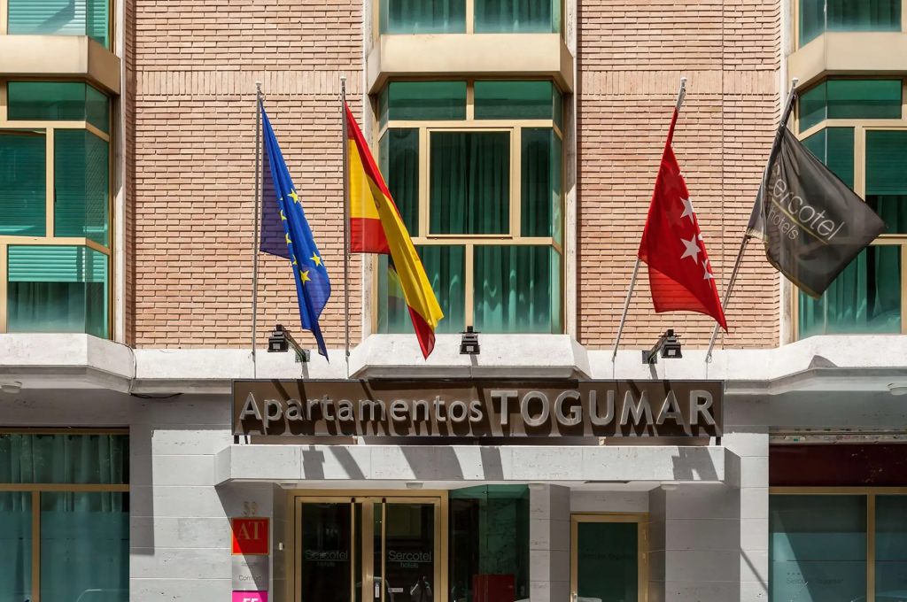 Apartamentos Sercotel Togumar