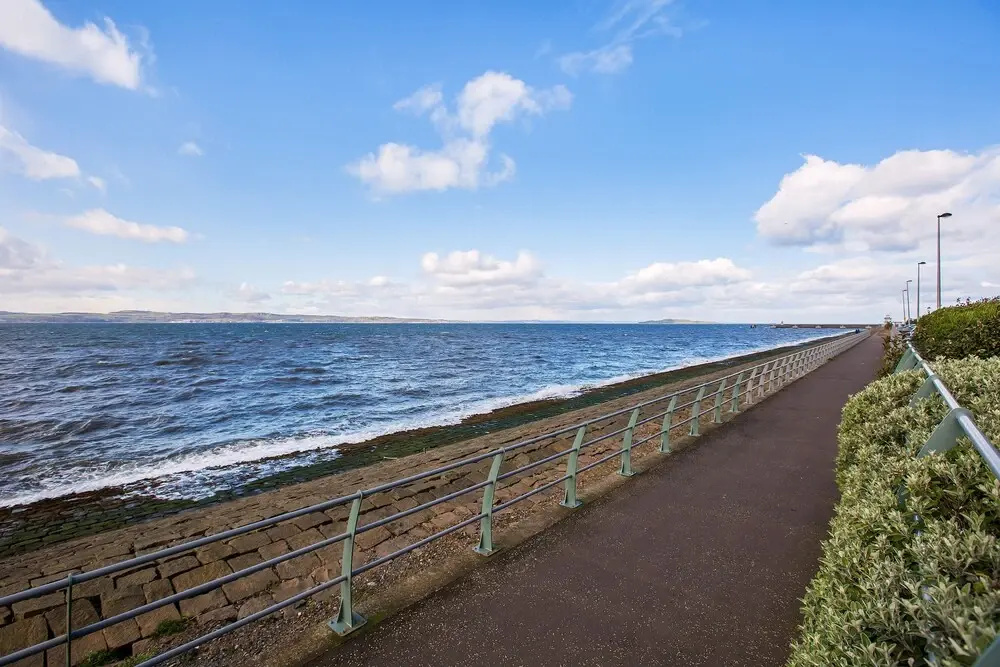 Beach & Waterfront