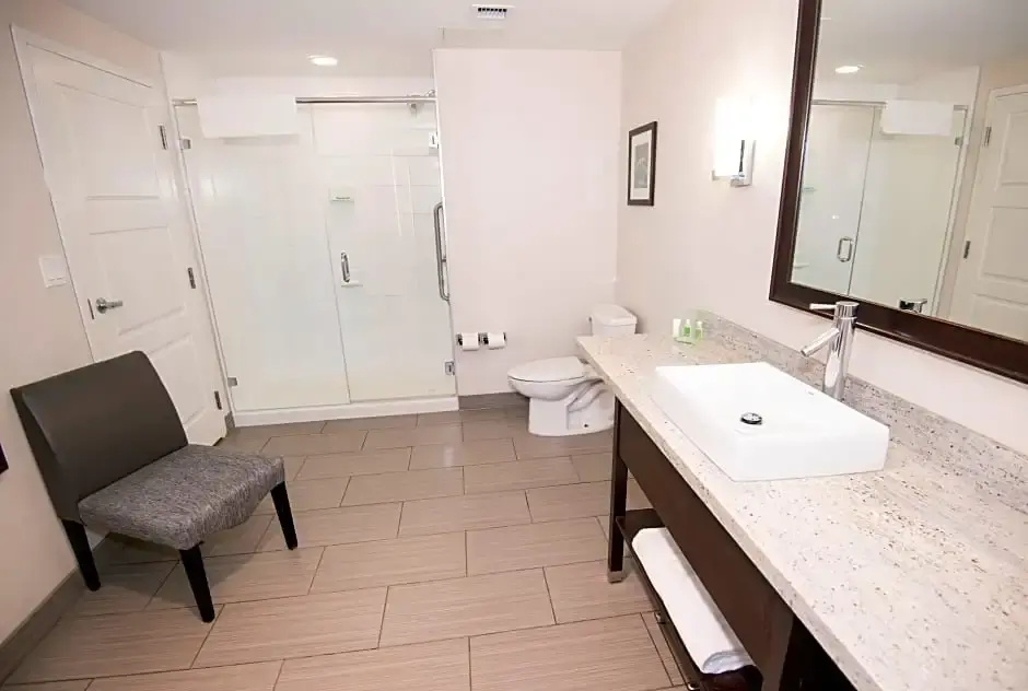 Quadruple Suite