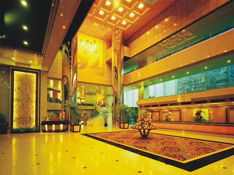 Lobby & Reception
