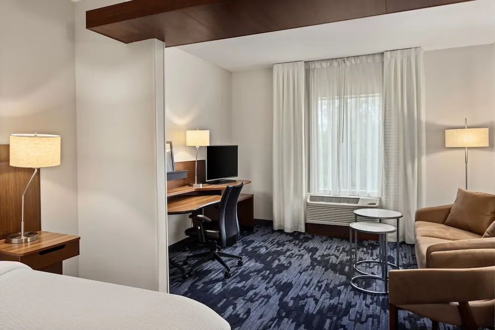 Double Suite (full double bed)