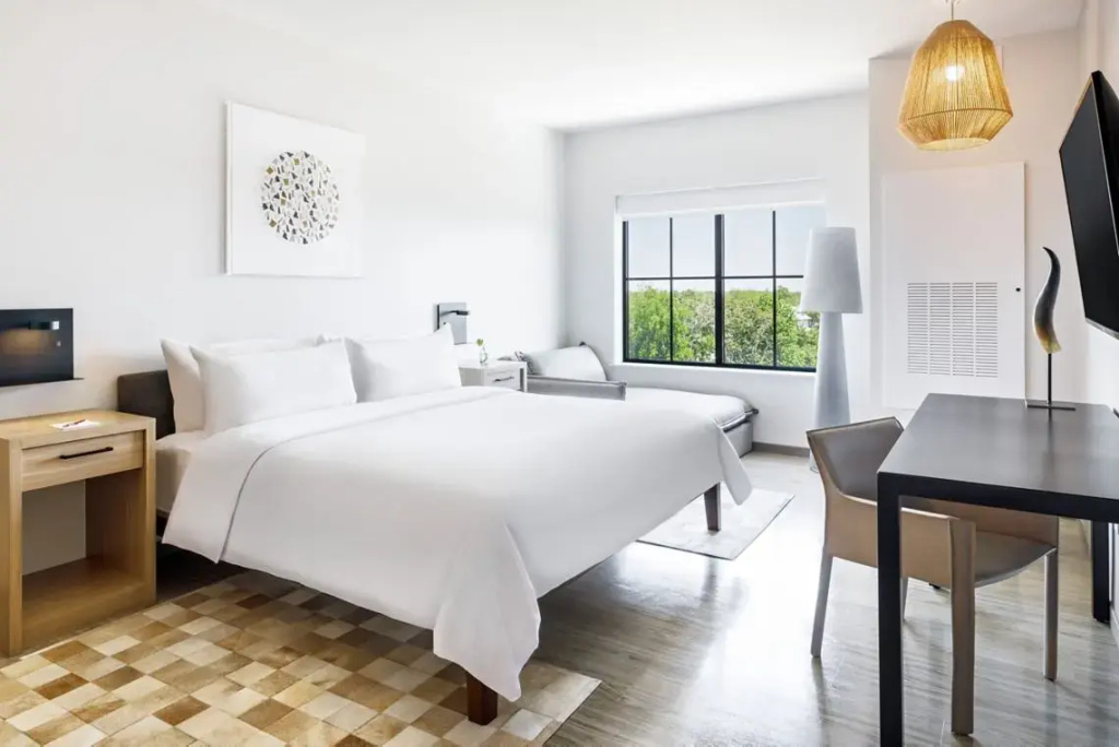 Standard Double room (full double bed)