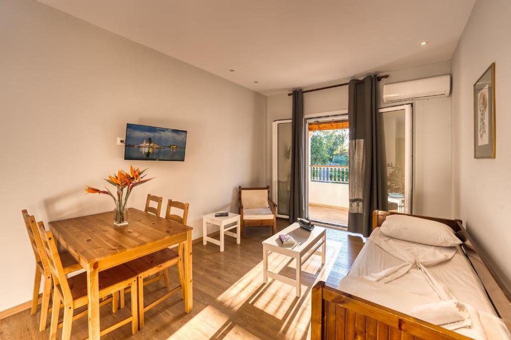 Folies Corfu Hotel Apartments by null