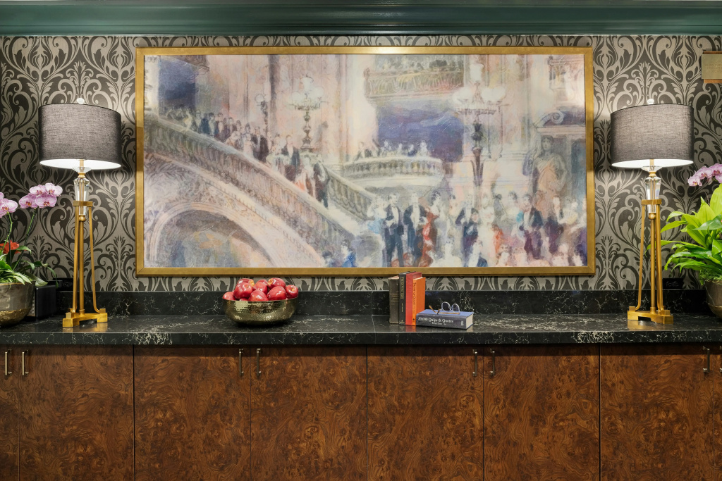 Inn At The Opera - Général