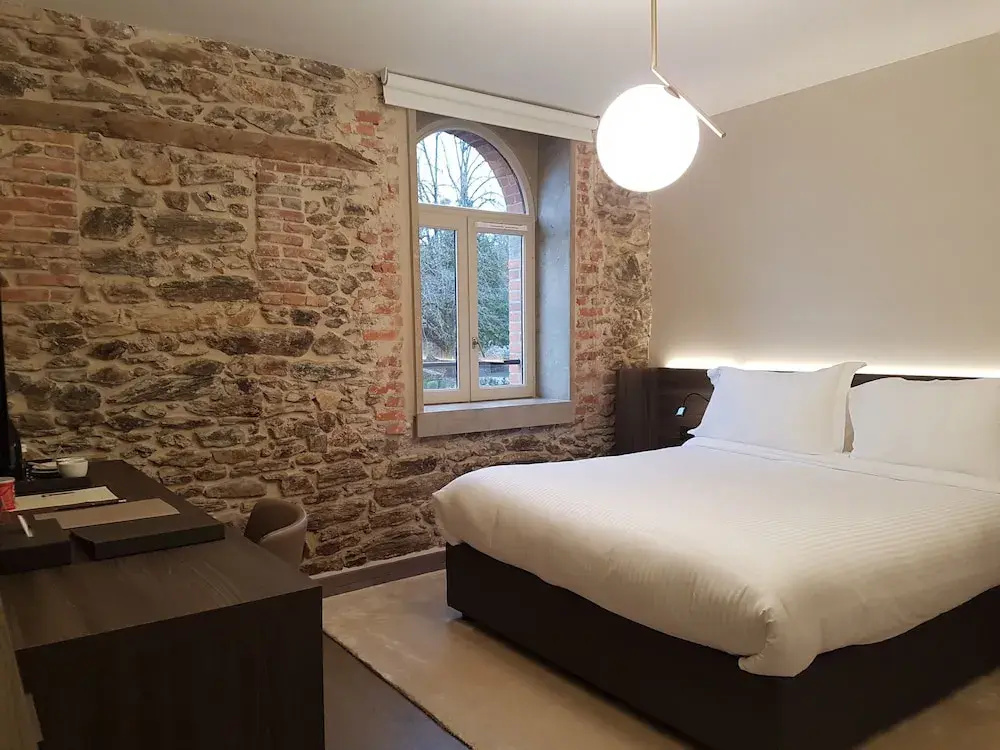 Voir la photo 4 — Etoile de Pompadour