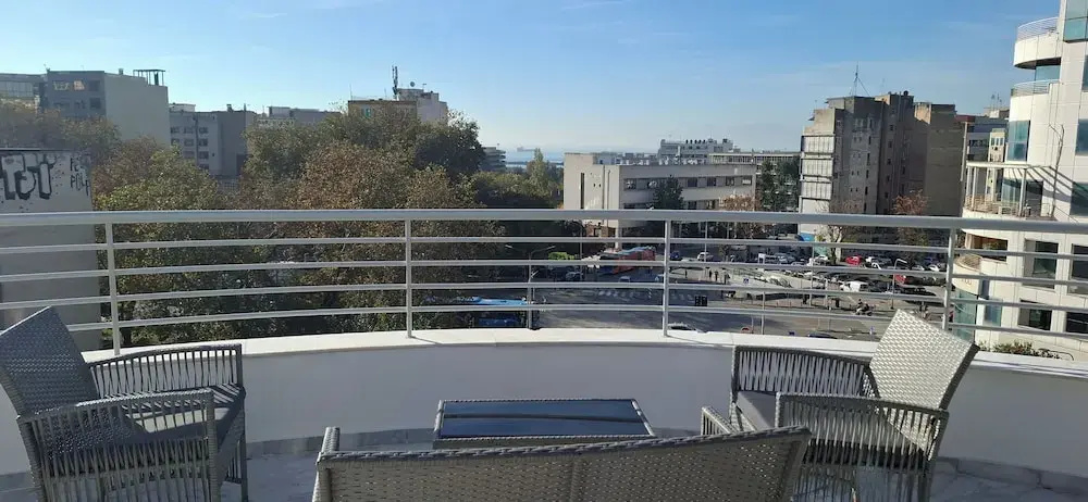 Vardaris Apartments