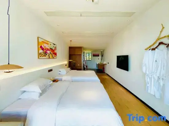 Standard Family room with sunset view