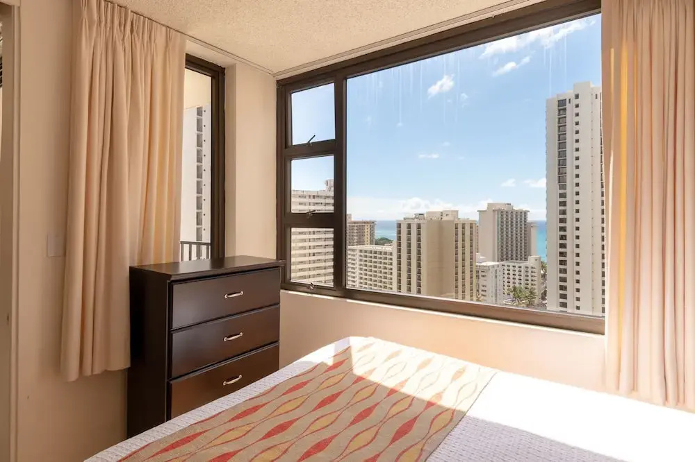 Waikiki Banyan Tower 2 - Général