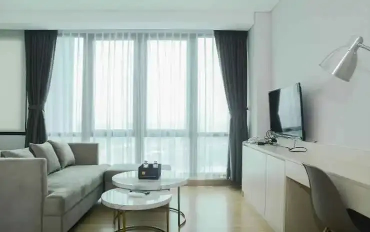 Comfortable Studio Room at Capitol Suites Apartment By Travelio