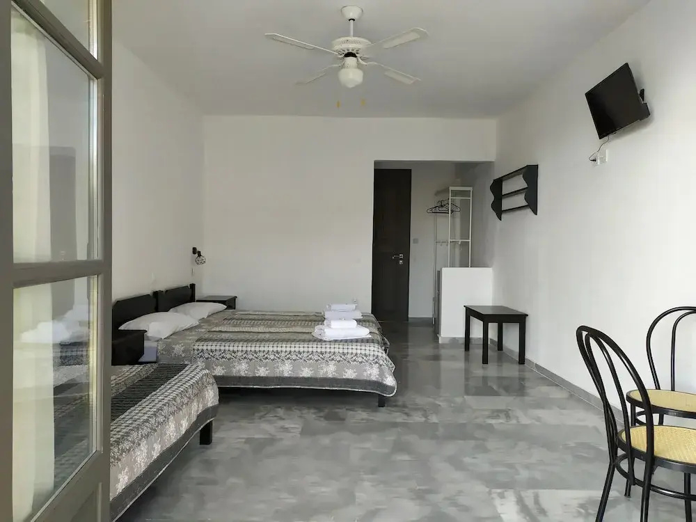Studio with balcony and with sea view