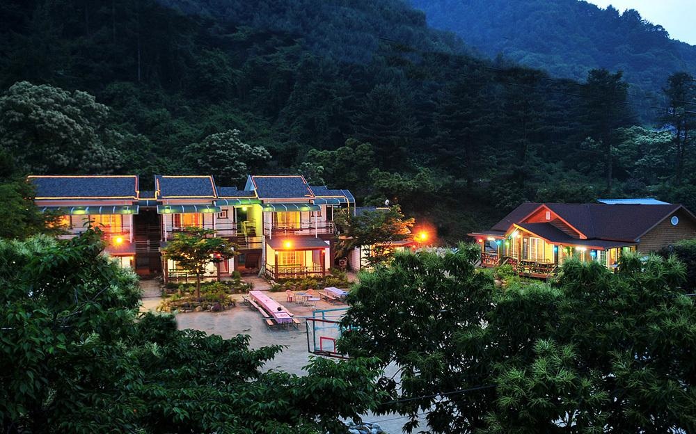 Gapyung amor pension gaegok suyoungjang