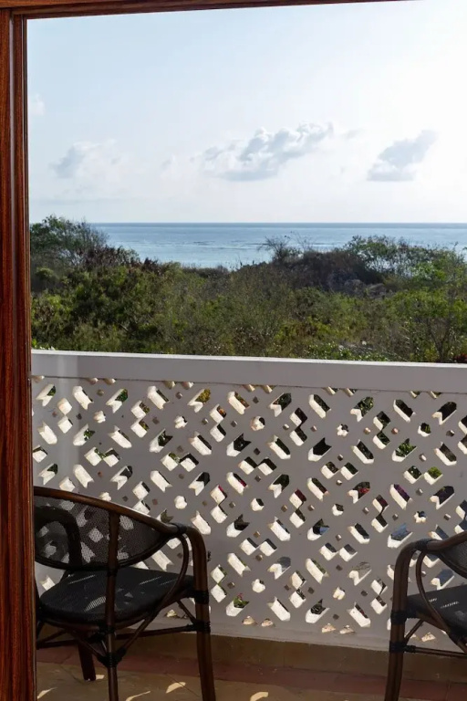 Balcony & Terrace