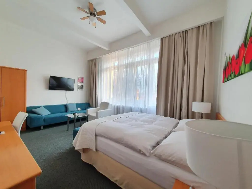 Comfort room