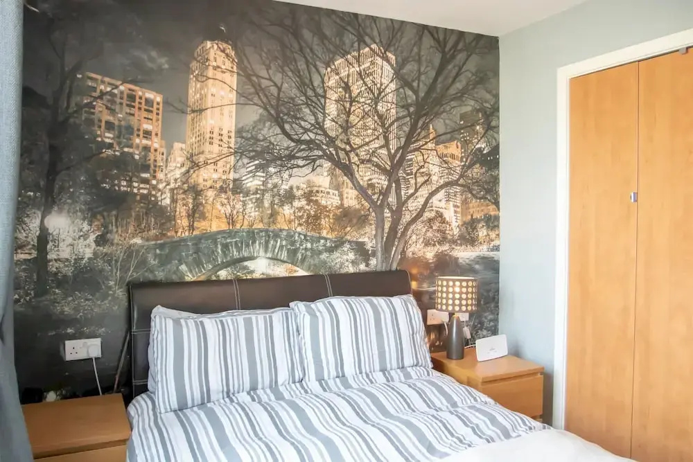 2 Bedroom Flat With Views of Castle